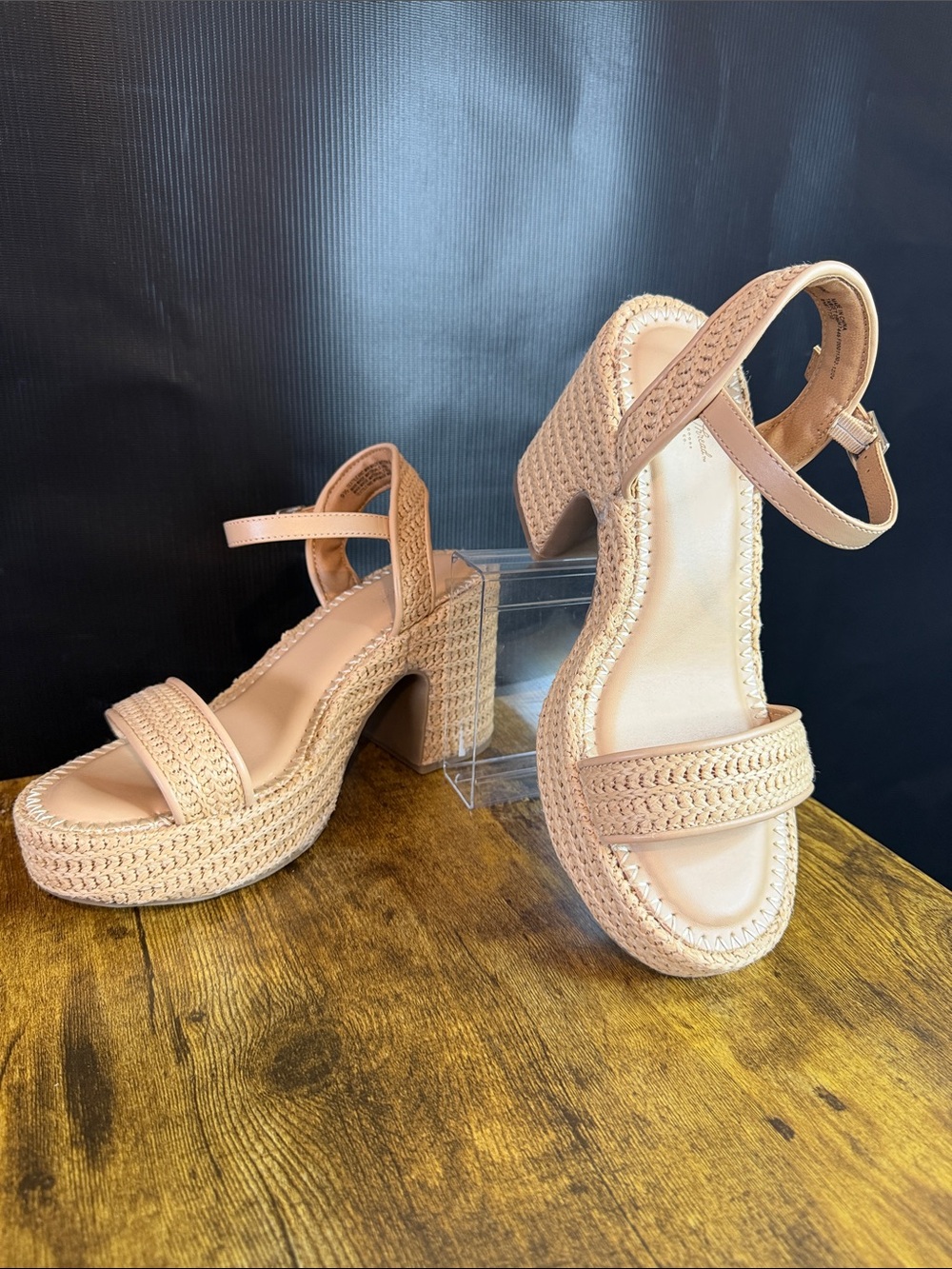 Universal Thread Woven Tan Platform Sandal with Ankle Strap New